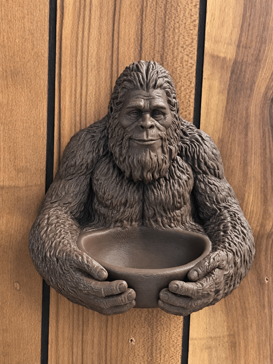 Bigfoot BirdFeeder