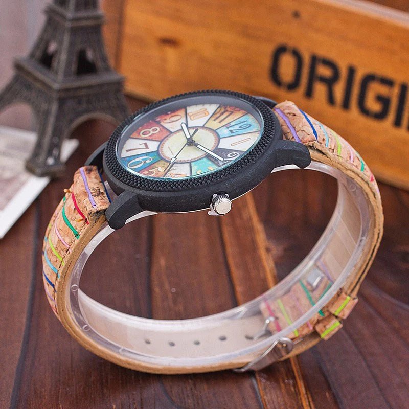 Vintage-Inspired Colorful Quartz Watch – A Unique Timepiece