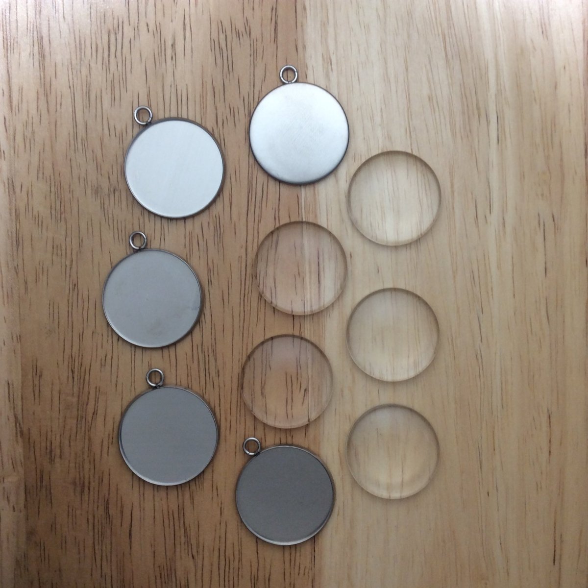 5 - 25mm stainless steel bases and 5 - 25mm glass cabochons