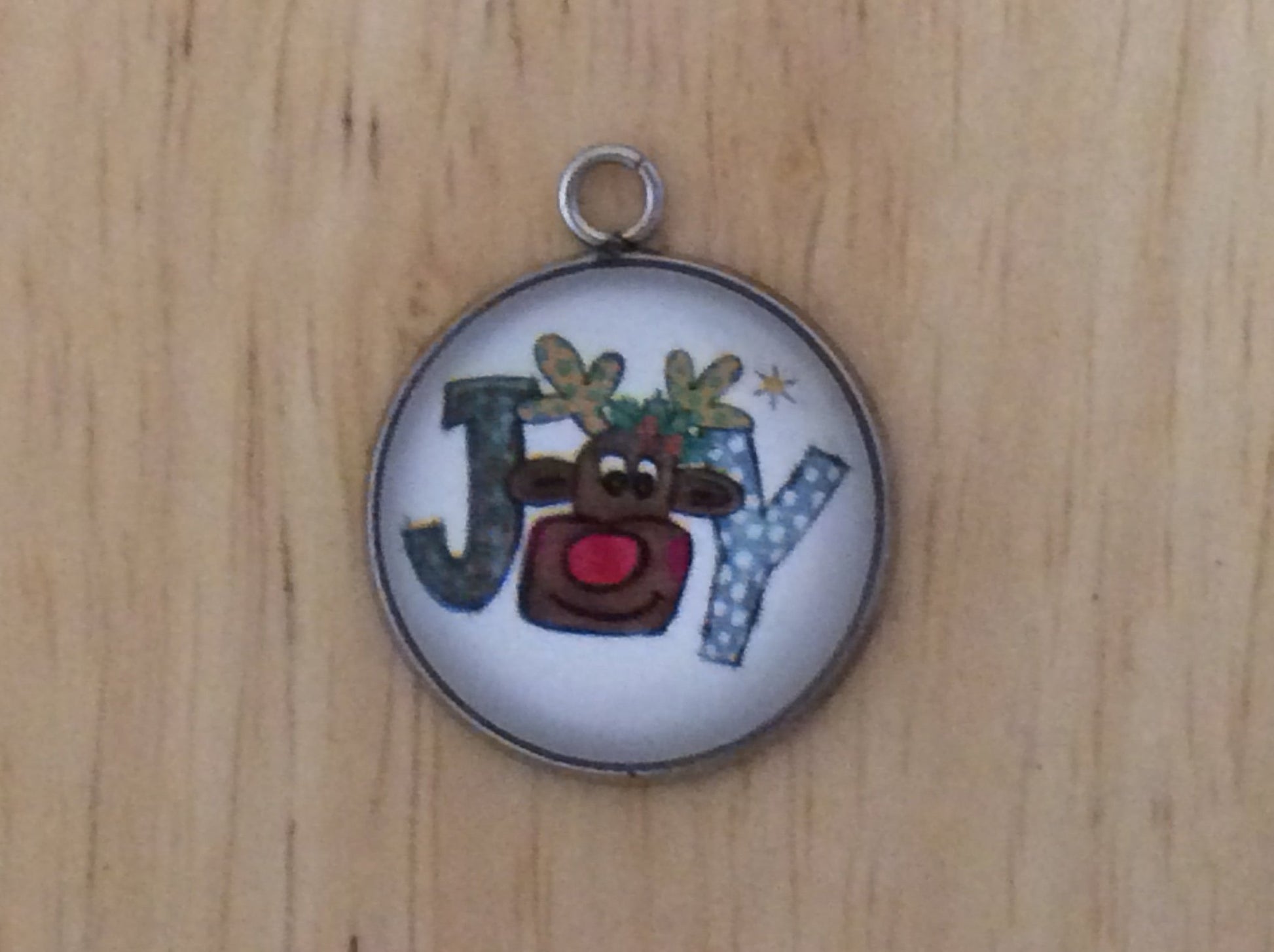 Christmas Joy Charms for Crafts and Jewelry - ILikeWorms