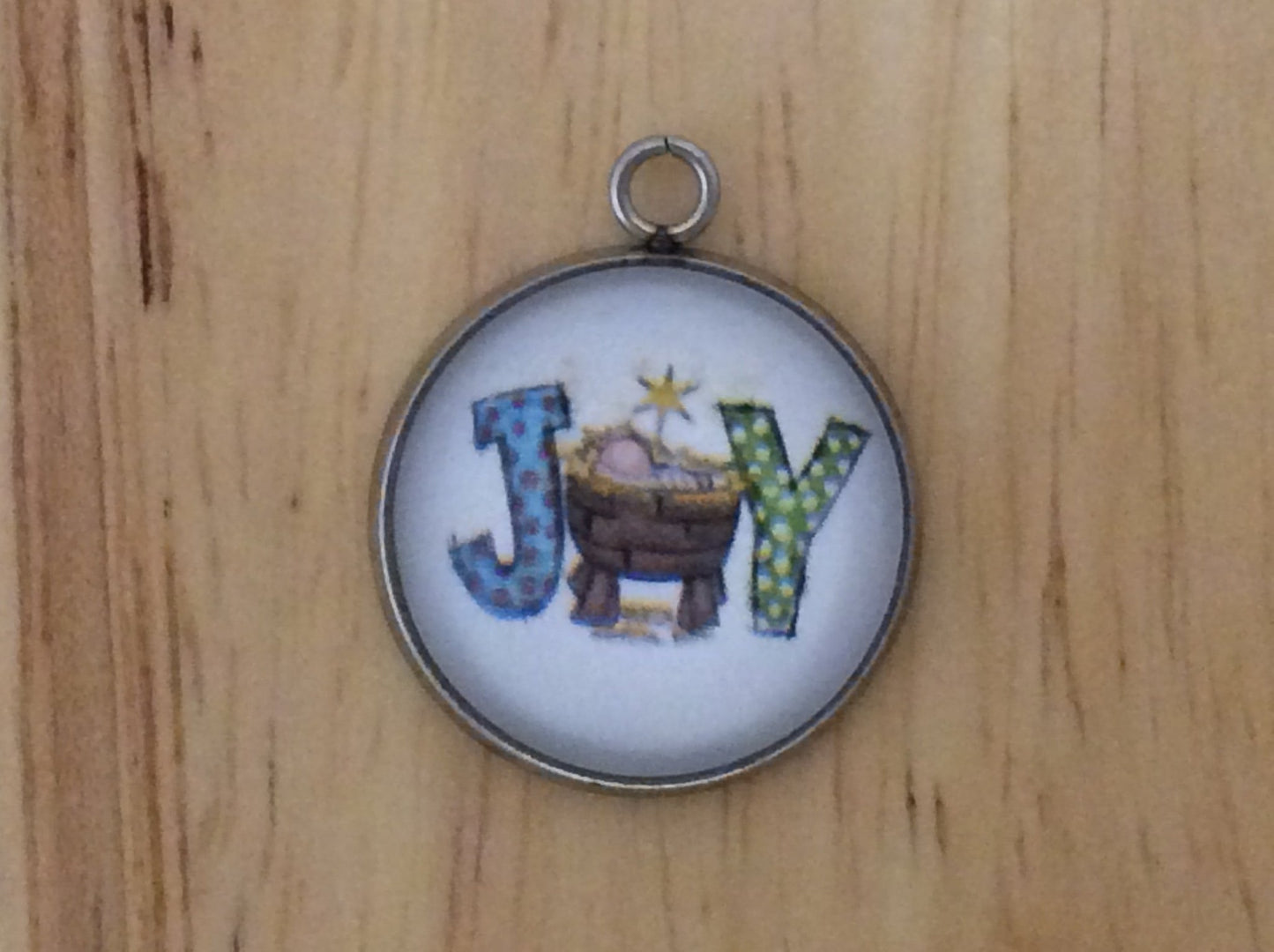 Christmas Joy Charms for Crafts and Jewelry - ILikeWorms