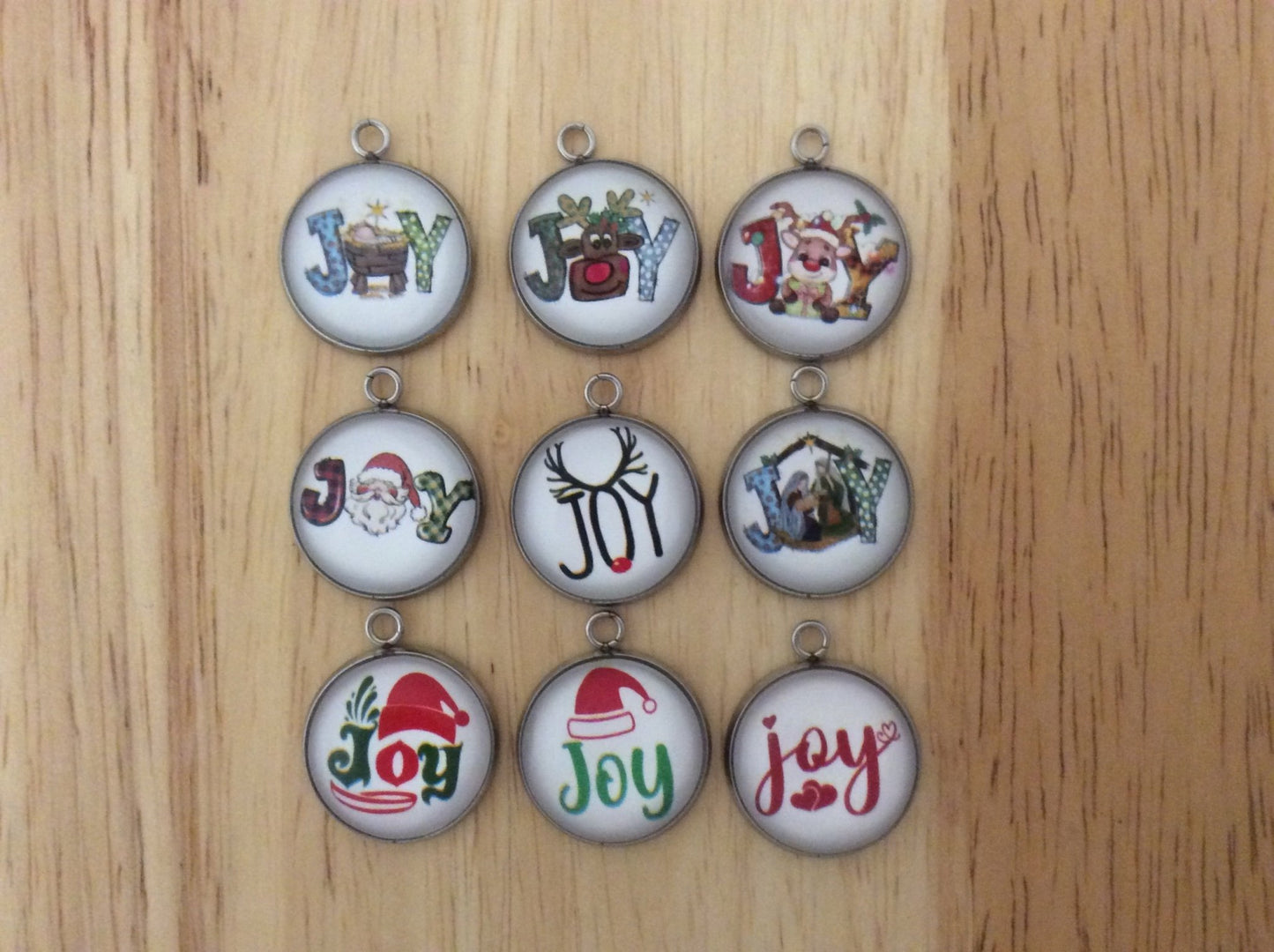 Christmas Joy Charms for Crafts and Jewelry - ILikeWorms