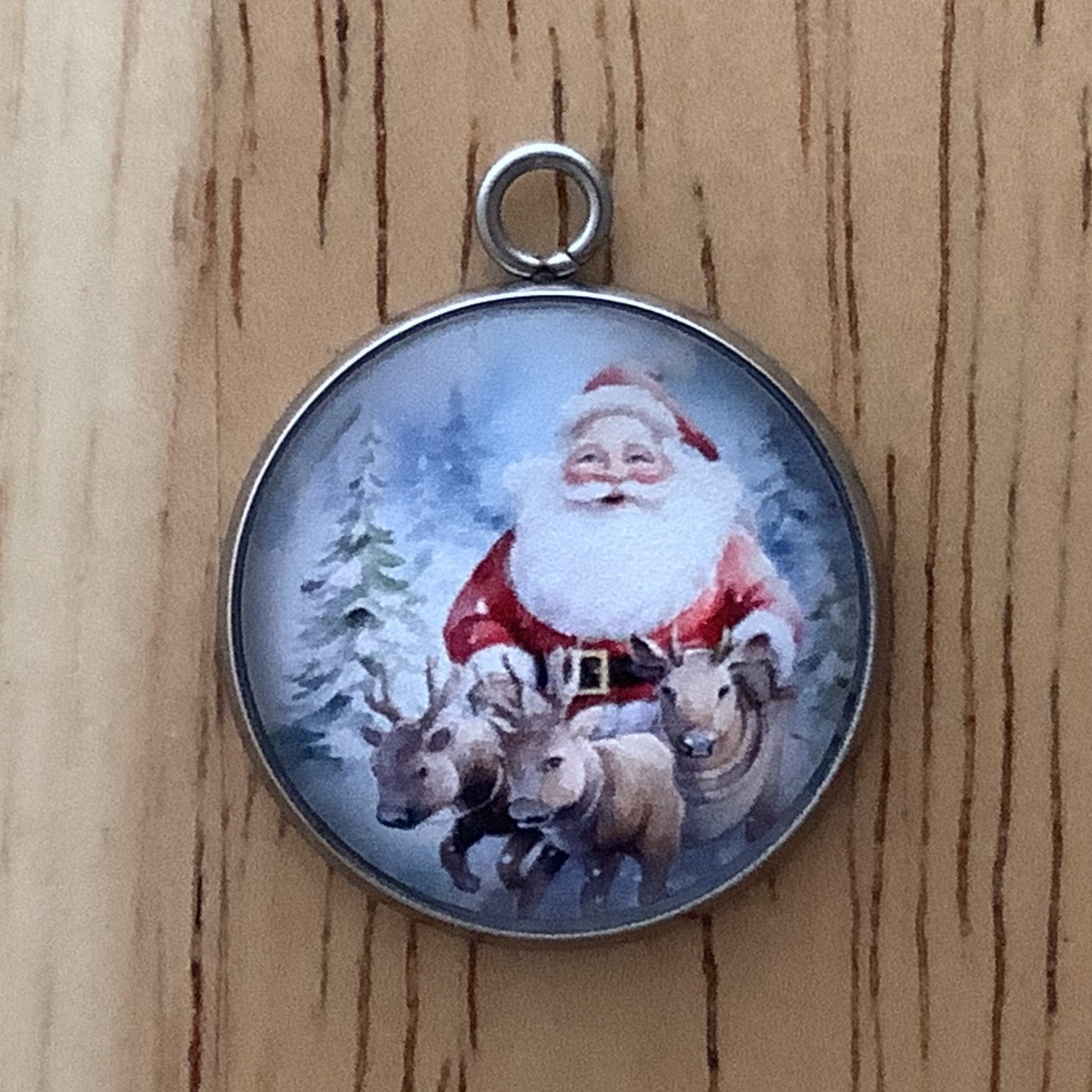 Santa playing in the Snow Charms - ILikeWorms