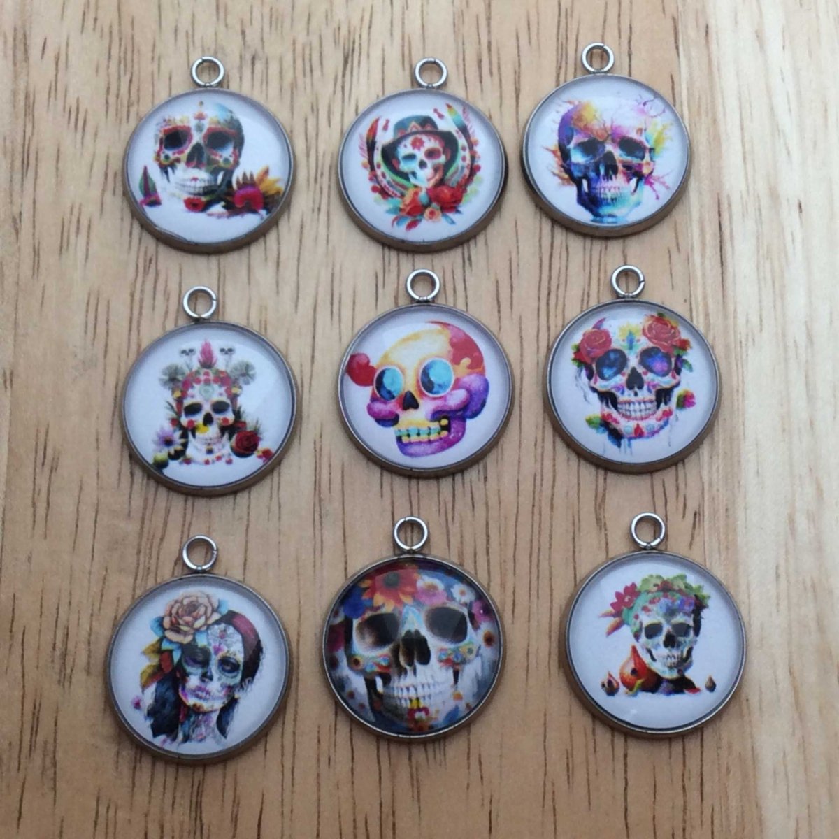 9 skull glass cabochon charms