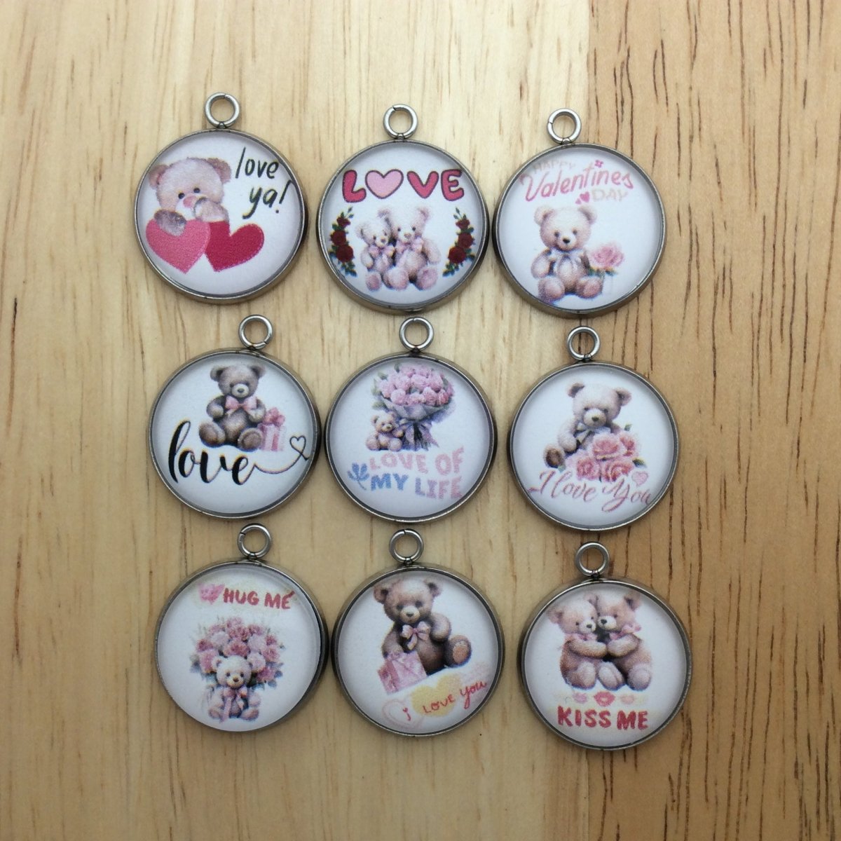 Set of 9 valentines day themed charms 